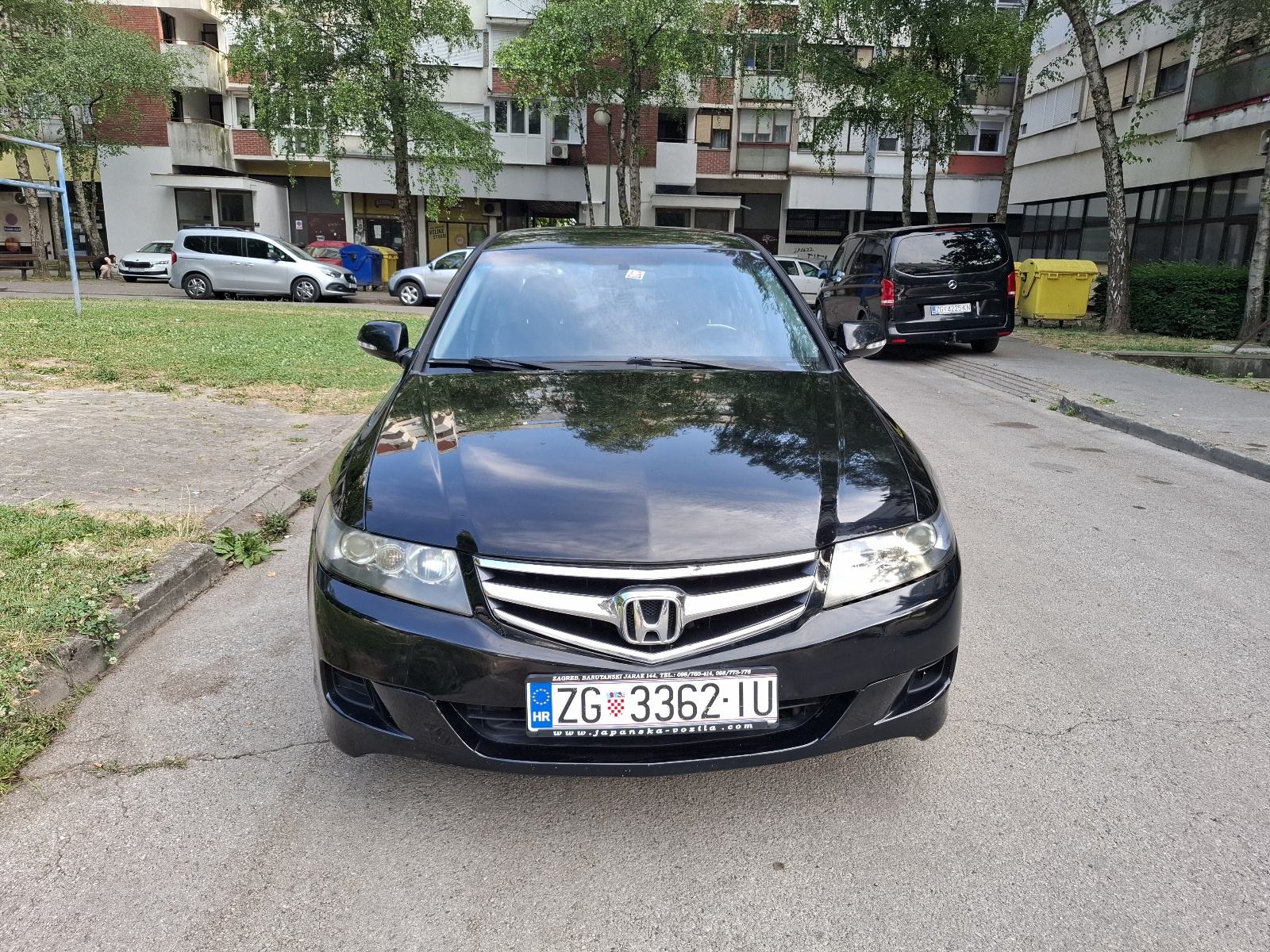 Honda Accord 2,2i-CDTi, fotografija 3