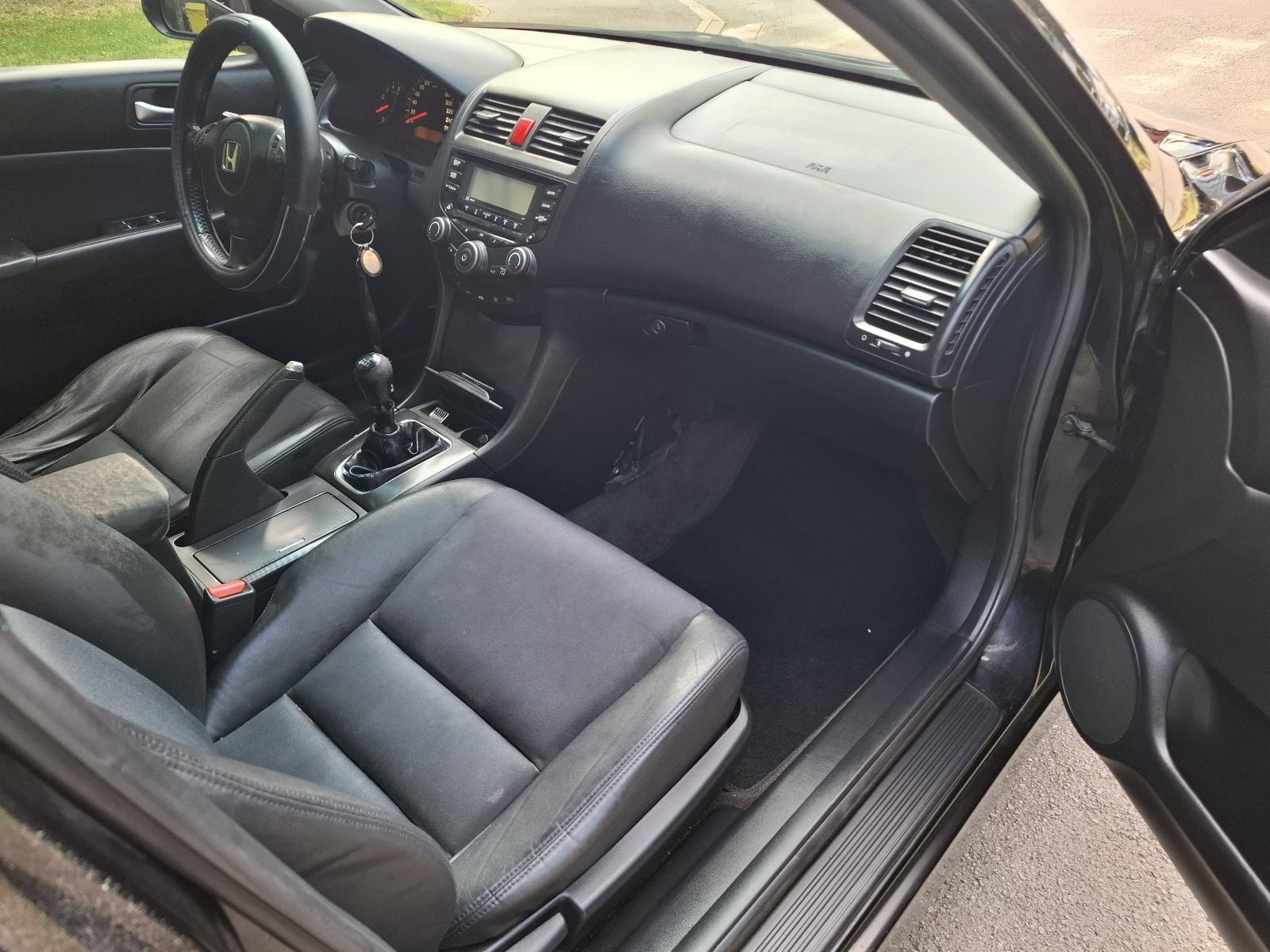 Honda Accord 2,2i-CDTi, fotografija 11