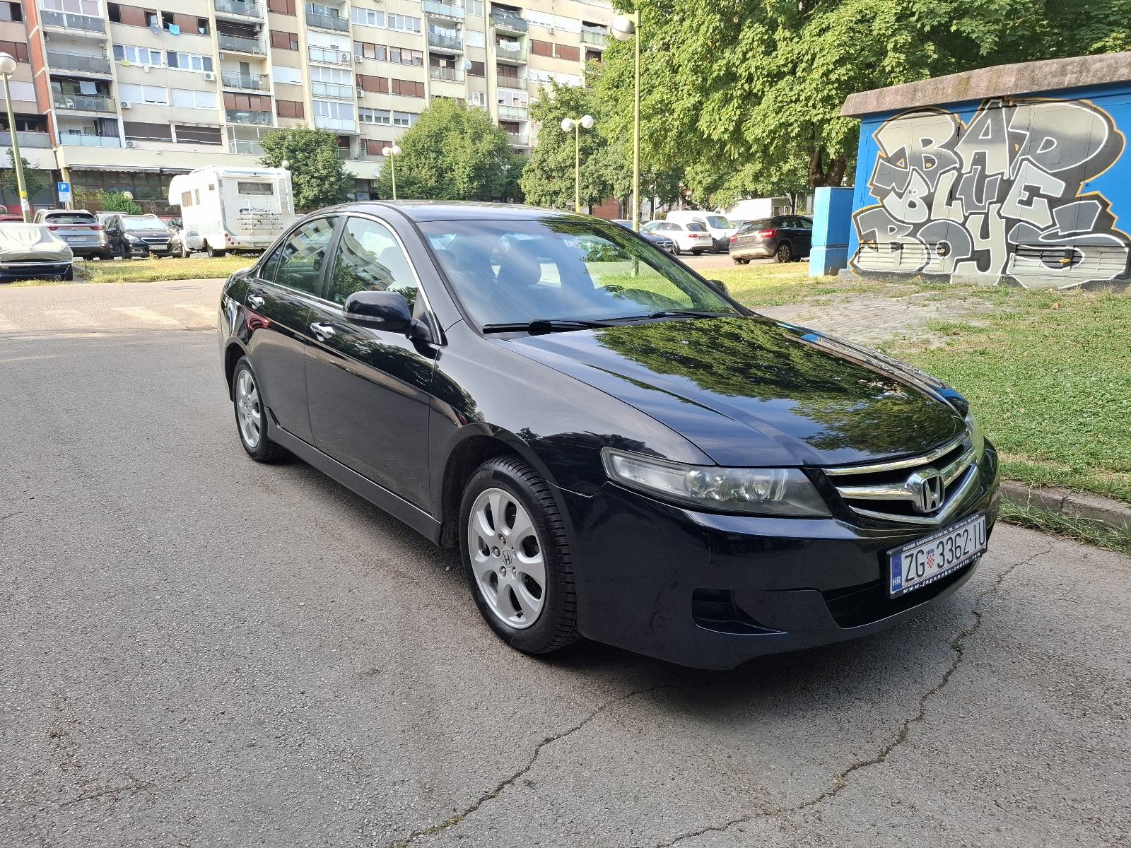 Honda Accord 2,2i-CDTi, fotografija 13
