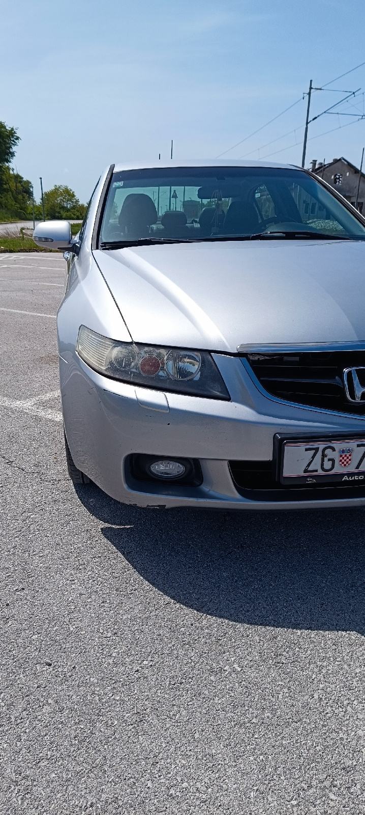 Honda Accord 2,2 3/2027 REG, fotografija 10