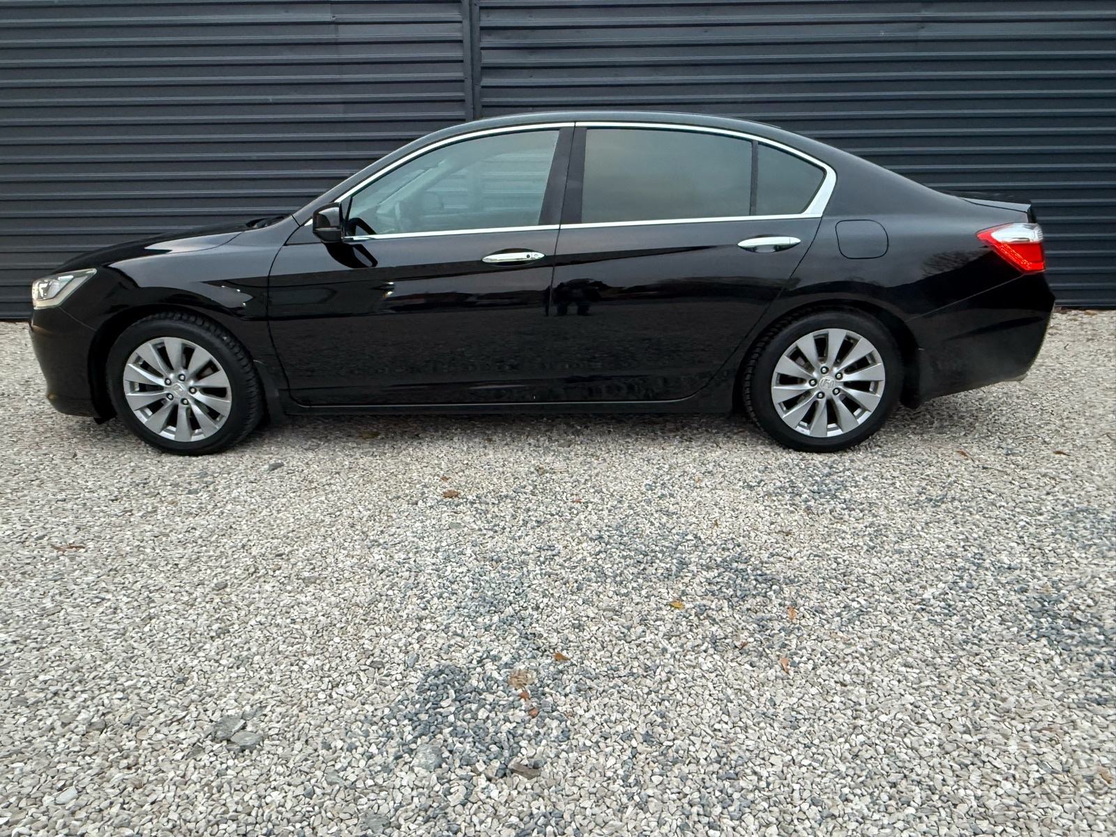 Honda Accord 2,4 automatik, fotografija 2