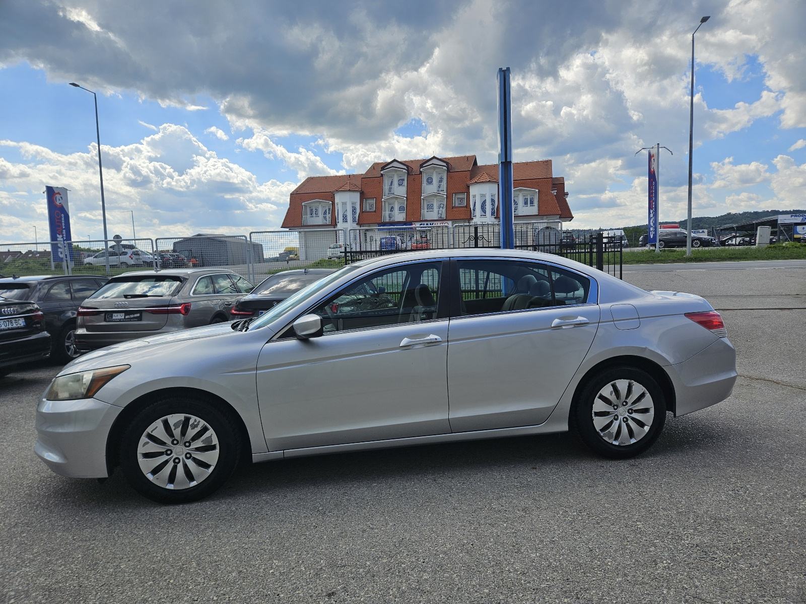 Honda Accord 2,4 automatik, fotografija 3