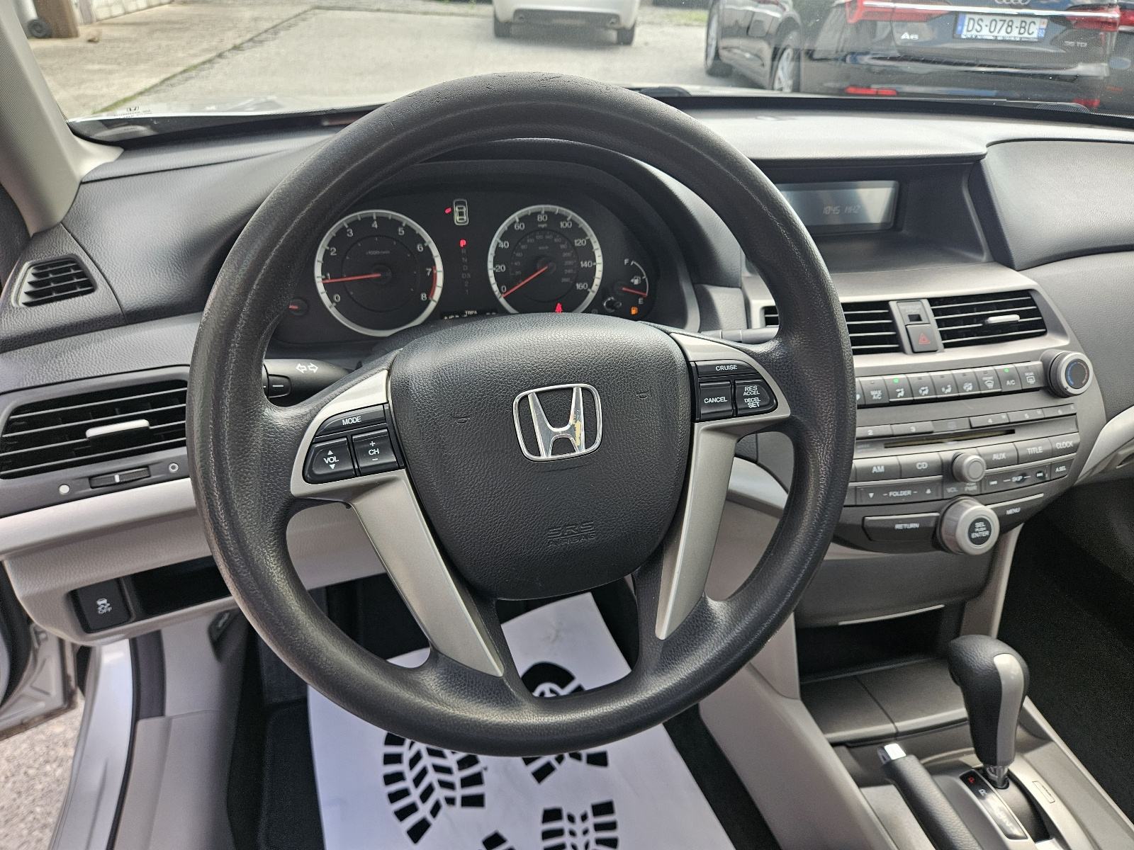 Honda Accord 2,4 automatik, fotografija 11