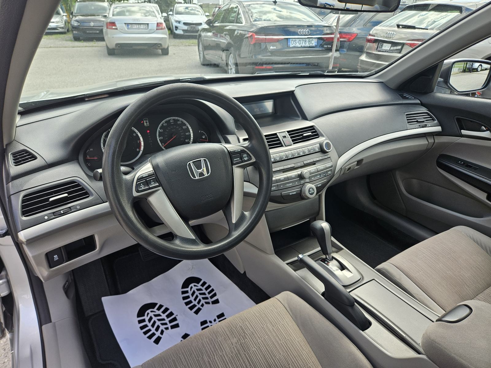 Honda Accord 2,4 automatik, fotografija 12