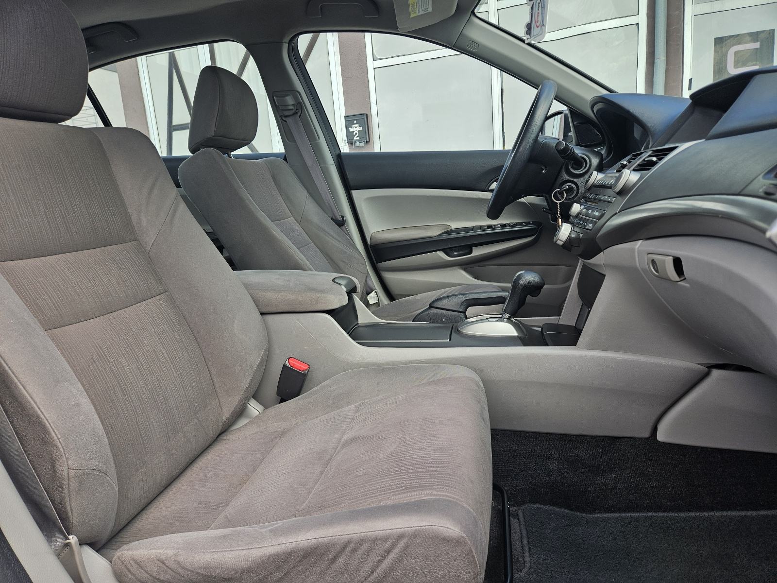 Honda Accord 2,4 automatik, fotografija 15