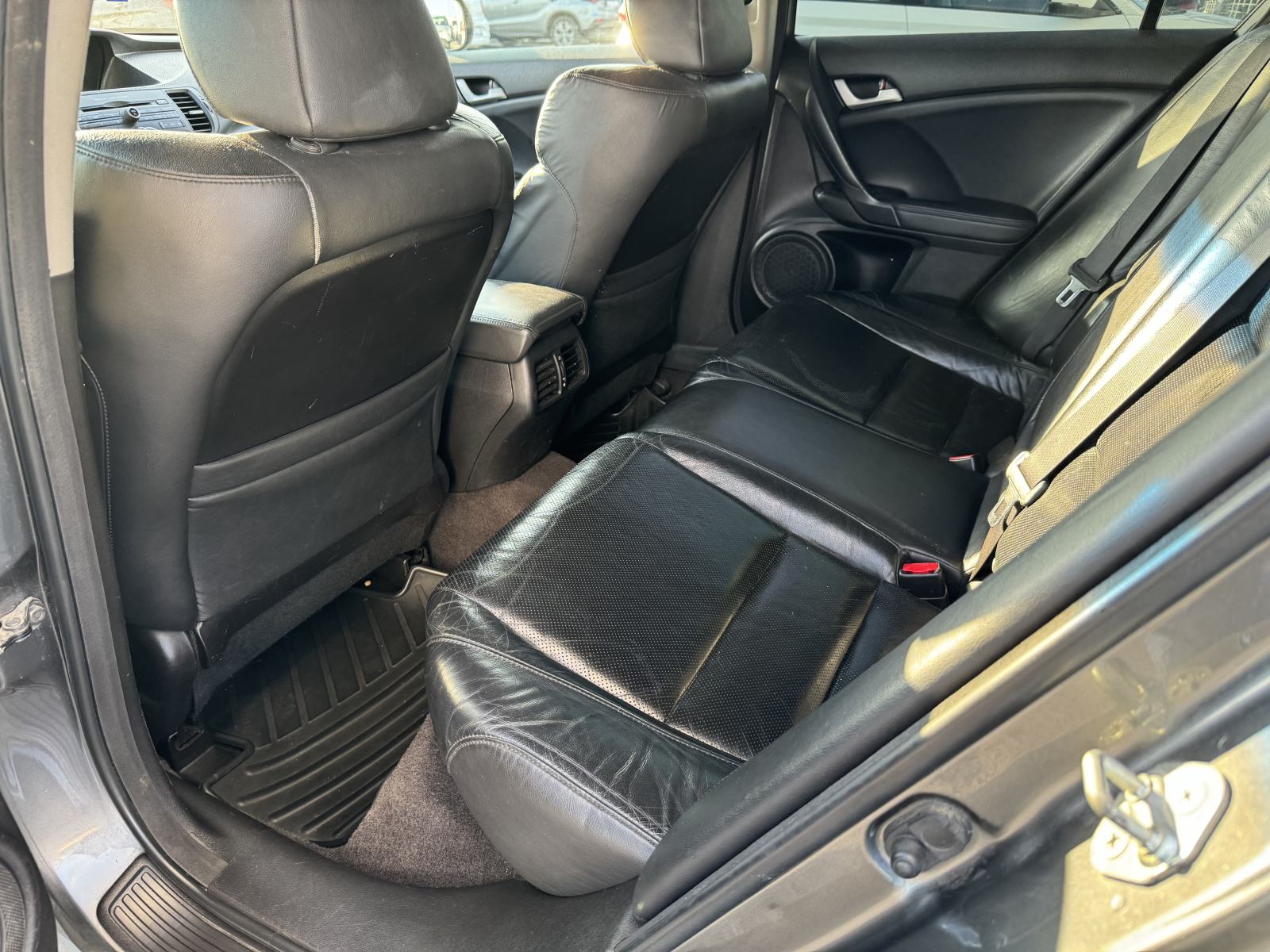 Honda Accord 2,4 i VTEC Executive + LPG, registrirana. godinu dana, fotografija 16