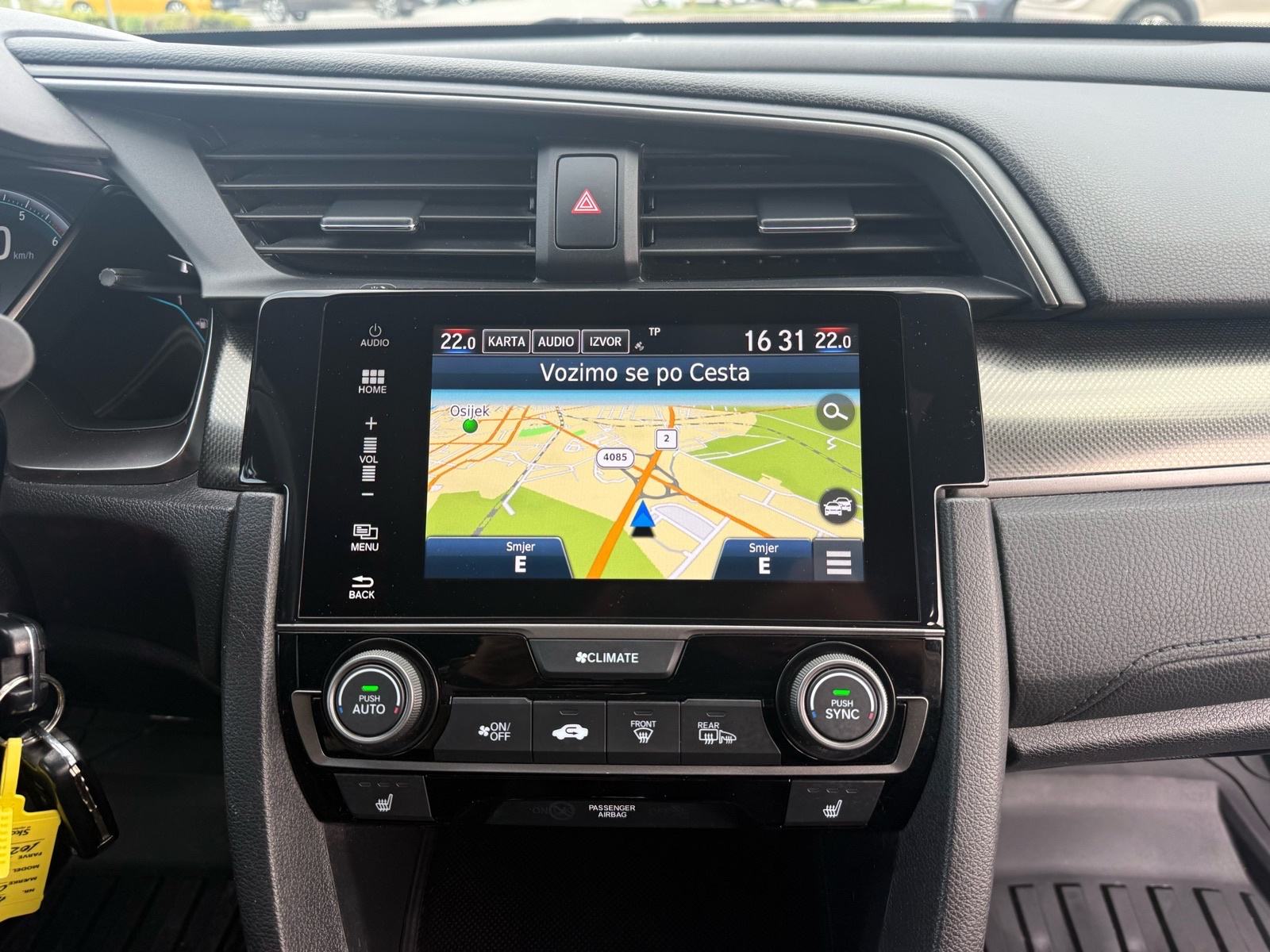 Honda Civic 1,0T LEASING BEZ UČEŠĆA, VELIKI SERVIS, NAVI, 1VL,SERVISNA, fotografija 15