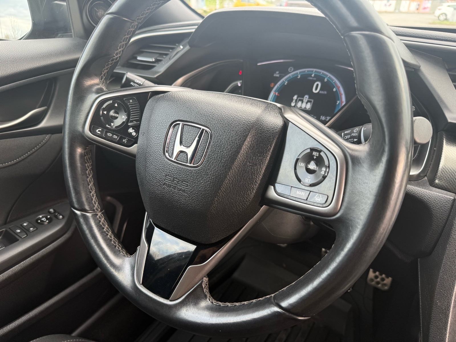 Honda Civic 1,0T LEASING BEZ UČEŠĆA, VELIKI SERVIS, NAVI, 1VL,SERVISNA, fotografija 20