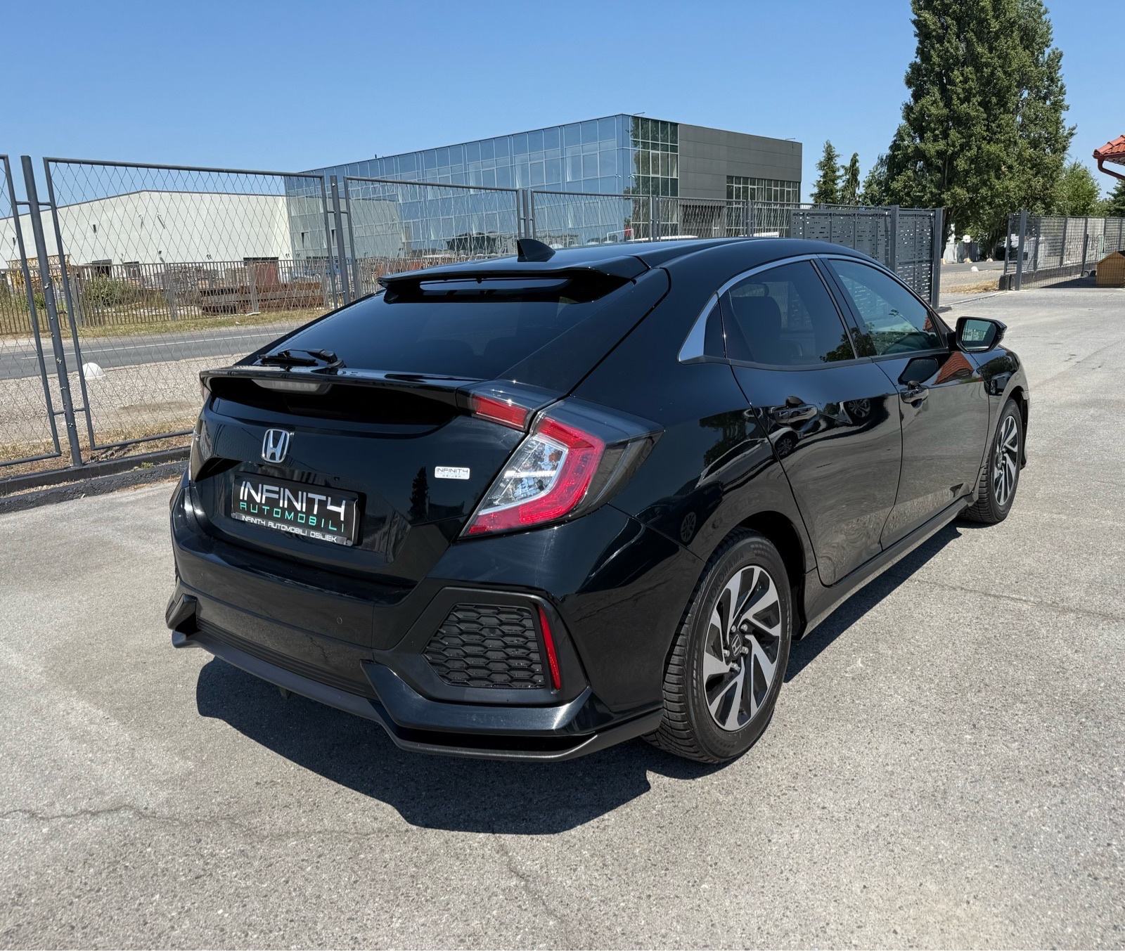 Honda Civic 1,0T LEASING BEZ UČEŠĆA, VELIKI SERVIS, NAVI, 1VL,SERVISNA, fotografija 7
