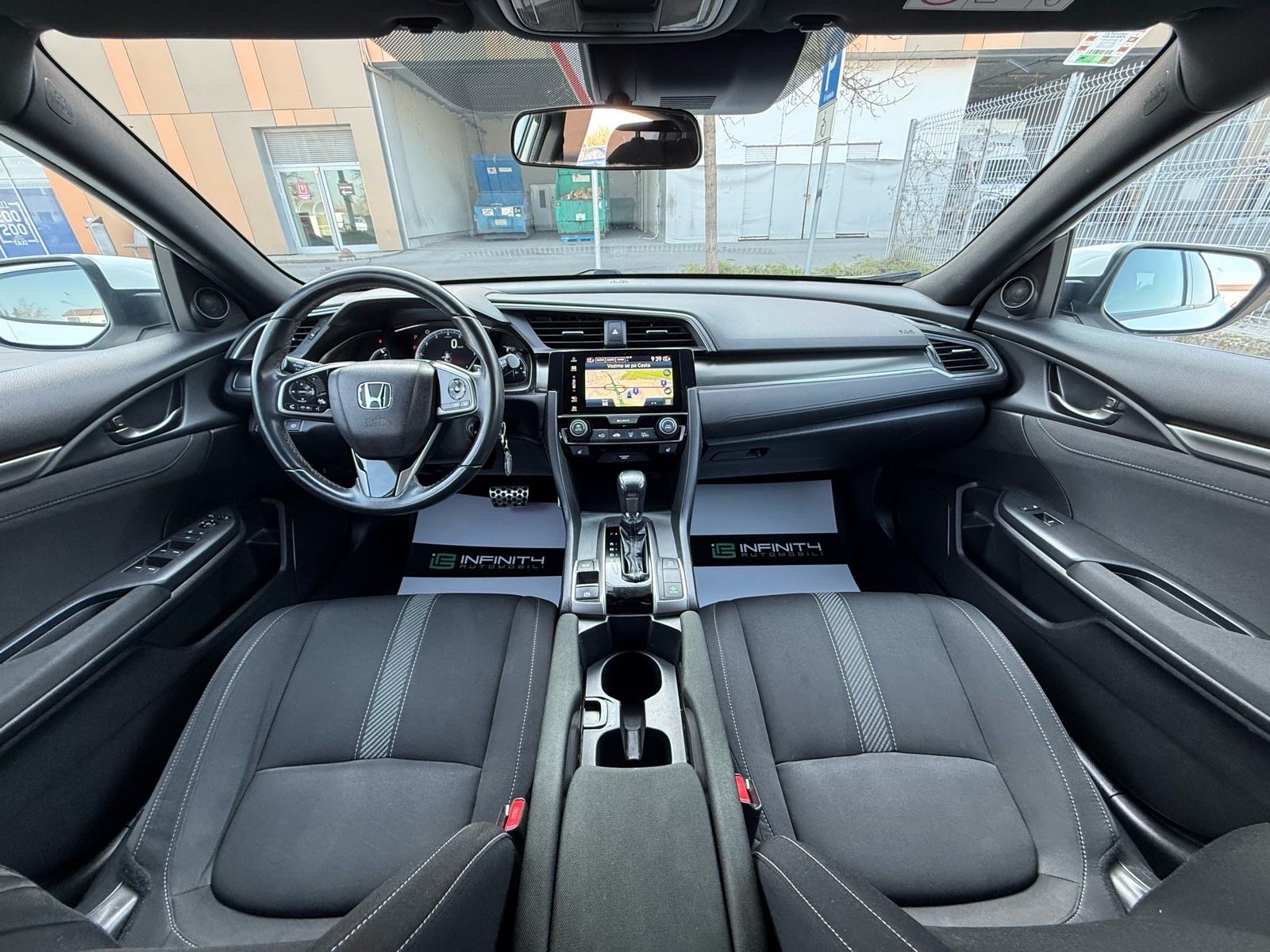 Honda Civic 1,0T AUTOMATIK, NAV, SERVISNA, LEASING RATA 303€,REG:03/27, fotografija 14