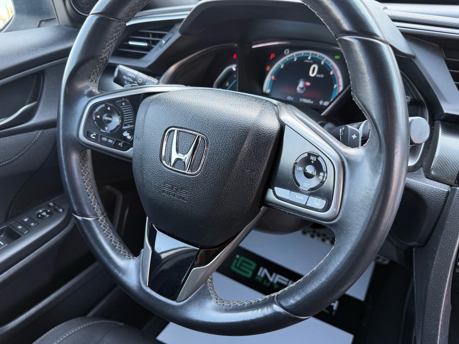 Honda Civic 1,0T AUTOMATIK, NAV, SERVISNA, LEASING RATA 303€,REG:03/27, fotografija 20