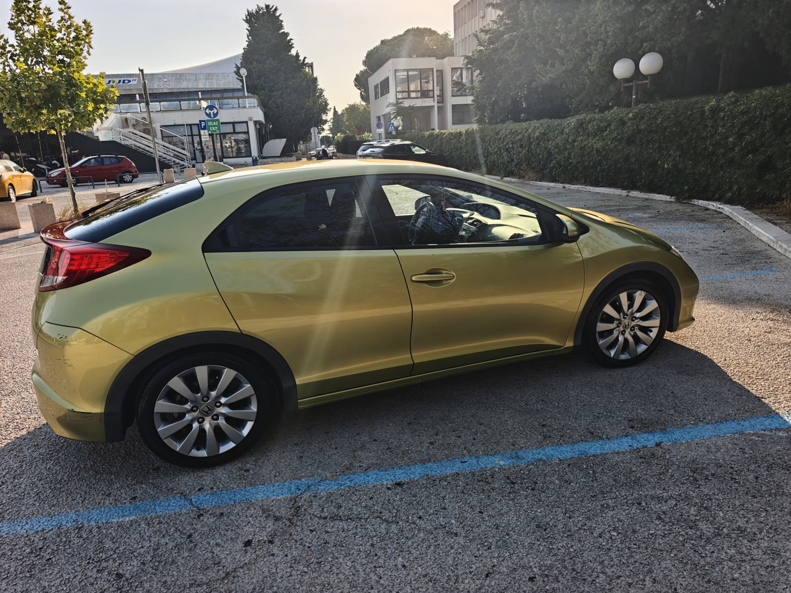 Honda Civic 1,4 Sport, reg.04/2027, odlično stanje, fotografija 5