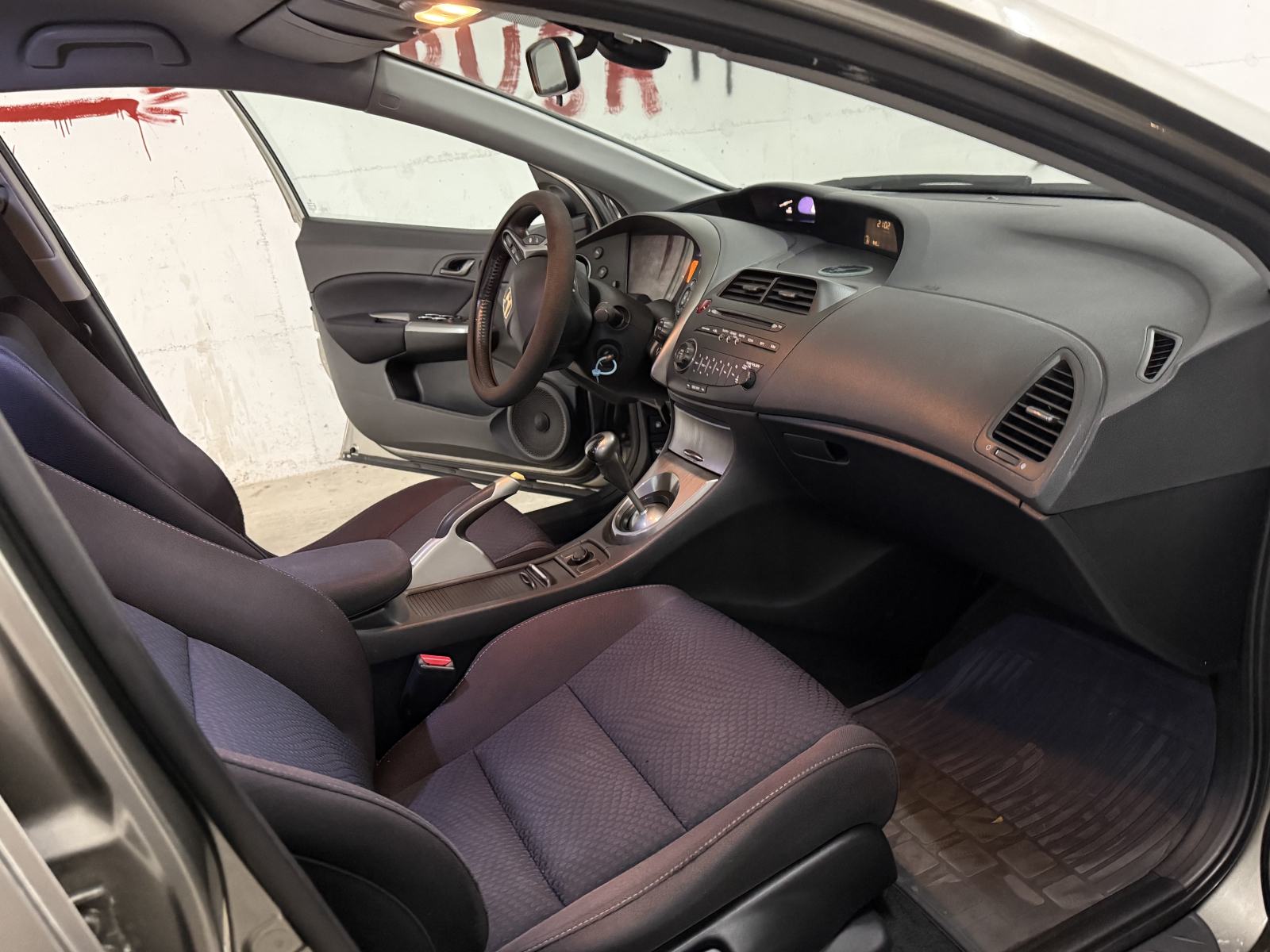 Honda Civic 1,4 Sport, fotografija 8