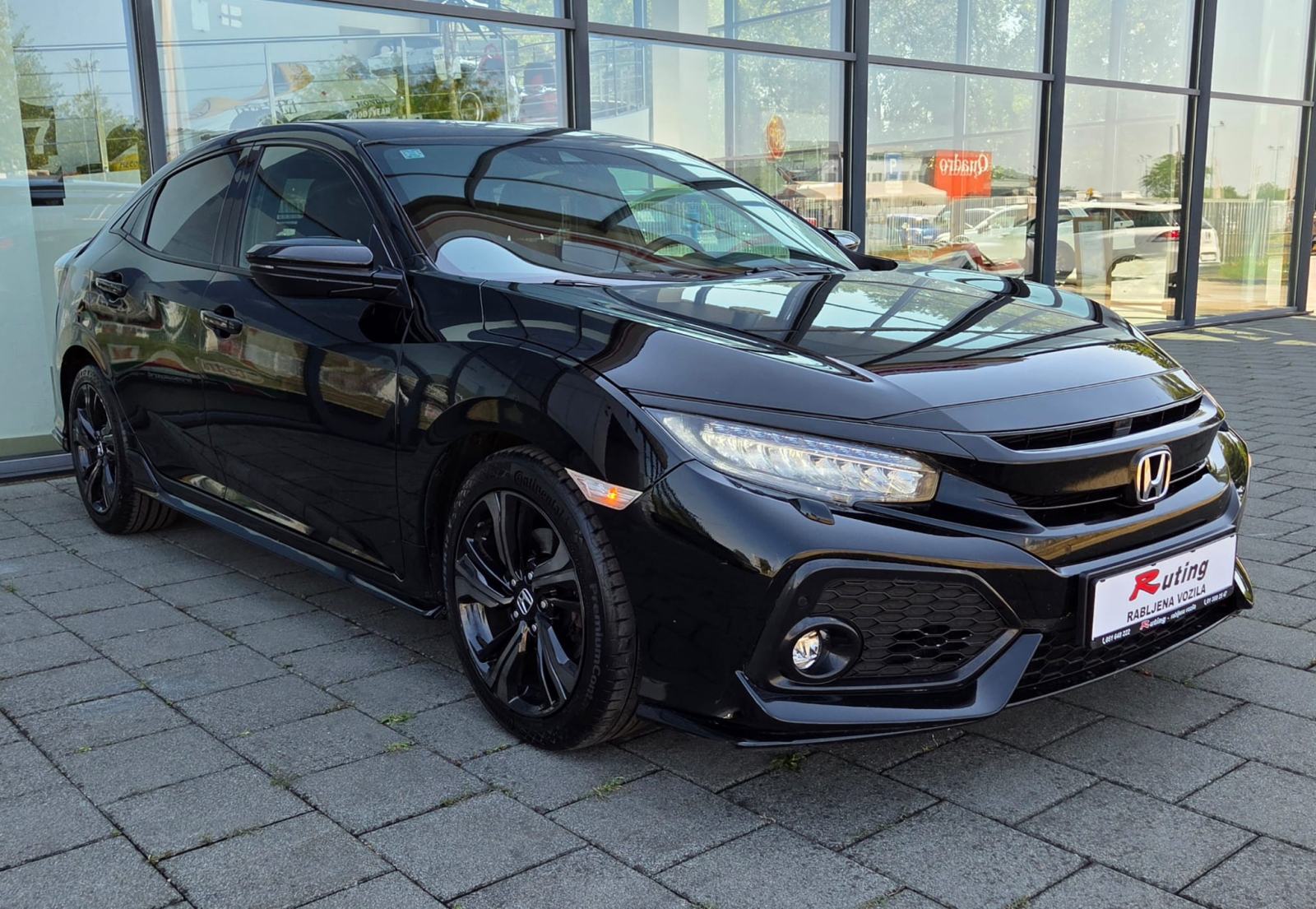 HONDA CIVIC 1,5T SPORT*HR.VOZILO*REG DO:09/2026*LED NAVI ALU GARANCIJA, fotografija 3