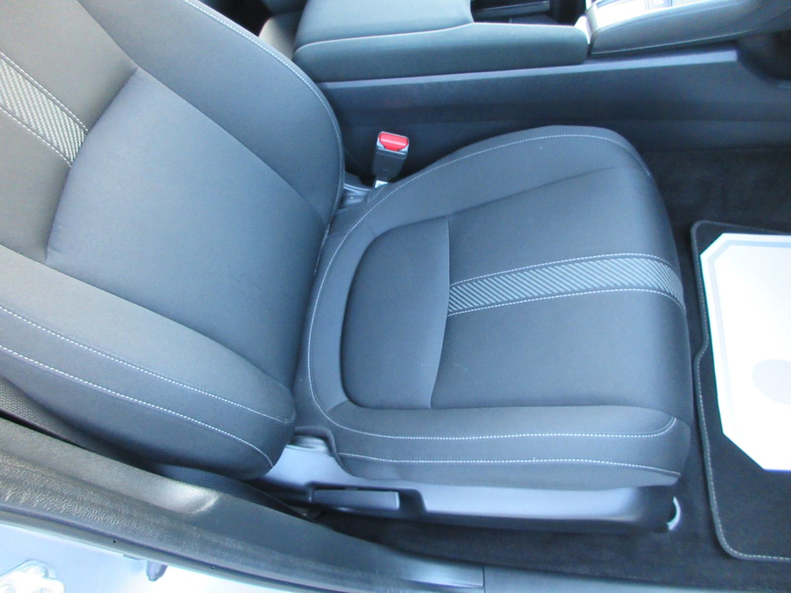 HONDA CIVIC 1.6 i-DTEC AUTOMATIK,NAVIGACIJA,KAMERA,GR.SJEDALA,LED,ALU, fotografija 12