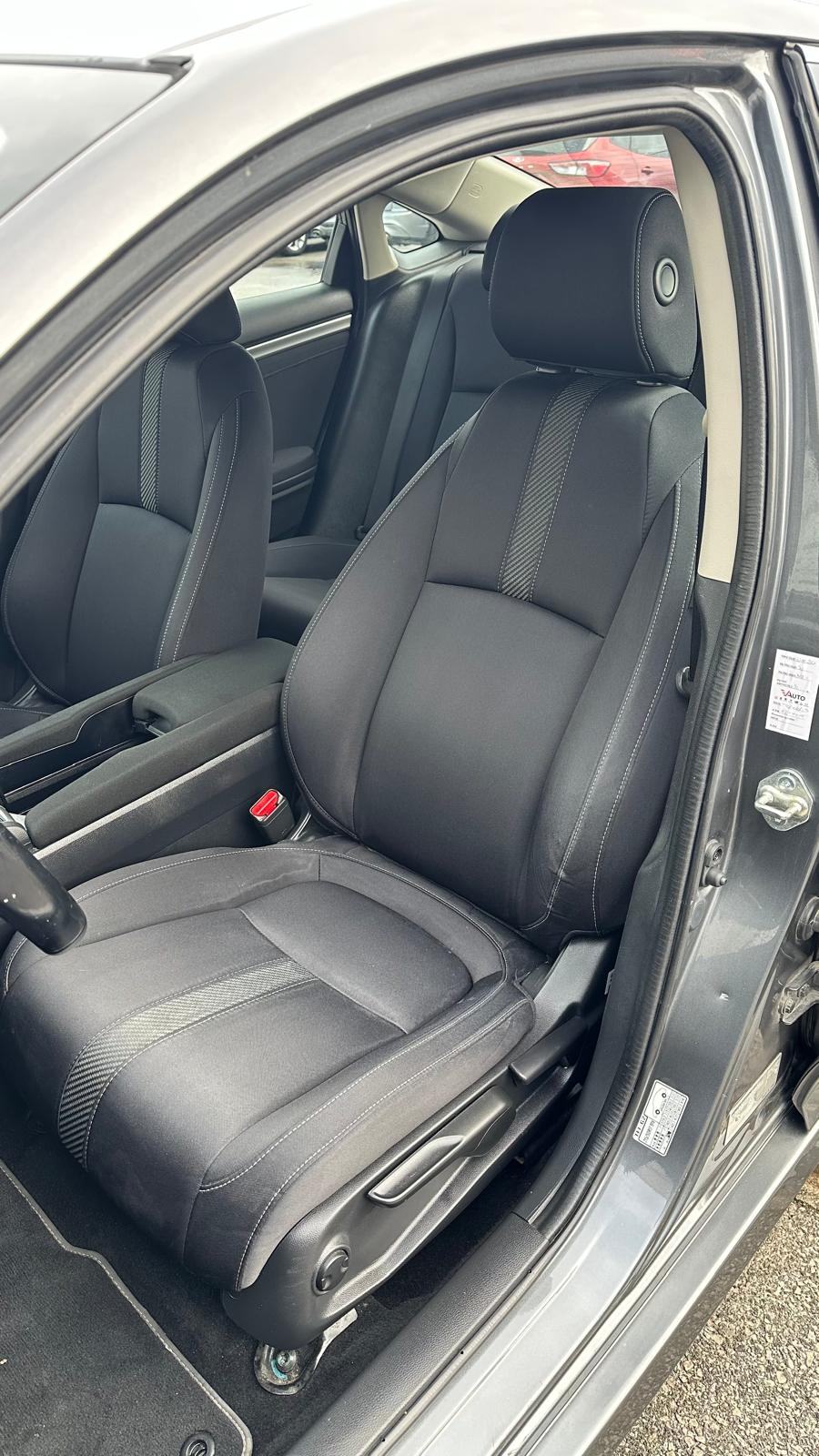Honda Civic 1.6 DTEC Elegance, navi, kamera, alu felge, jamstvo..., fotografija 8