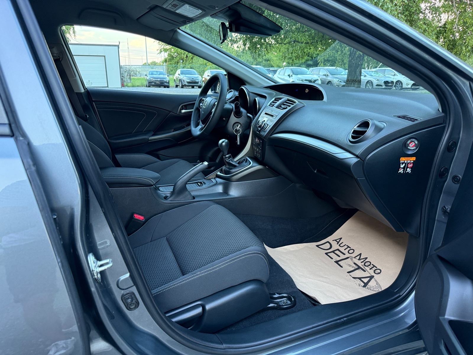Honda Civic 1,6-LED-GR.SJEDALA-AUT. KLIMA-TEMPOMAT-100 000 km, fotografija 17