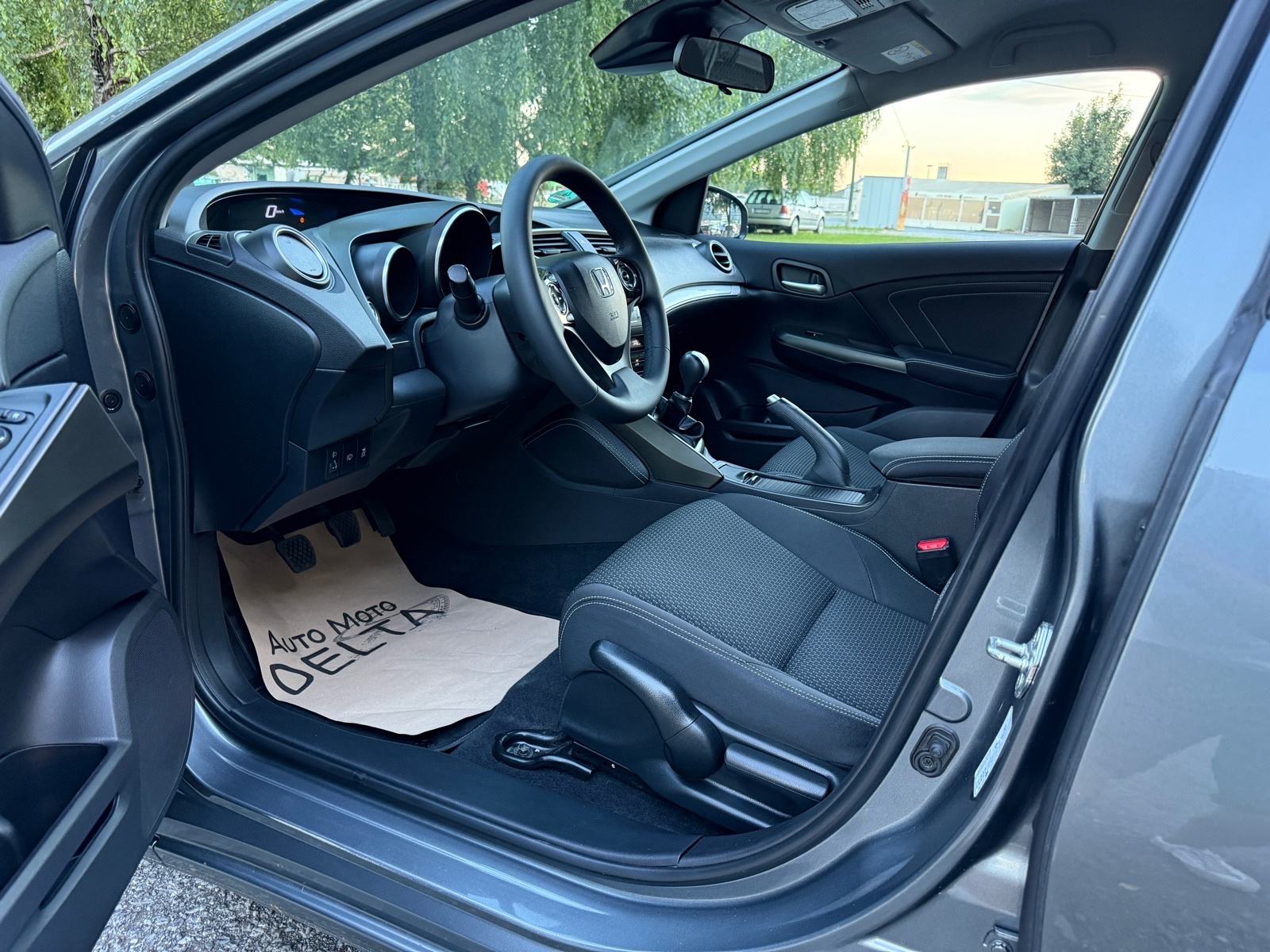 Honda Civic 1,6-LED-GR.SJEDALA-AUT. KLIMA-TEMPOMAT-100 000 km, fotografija 10