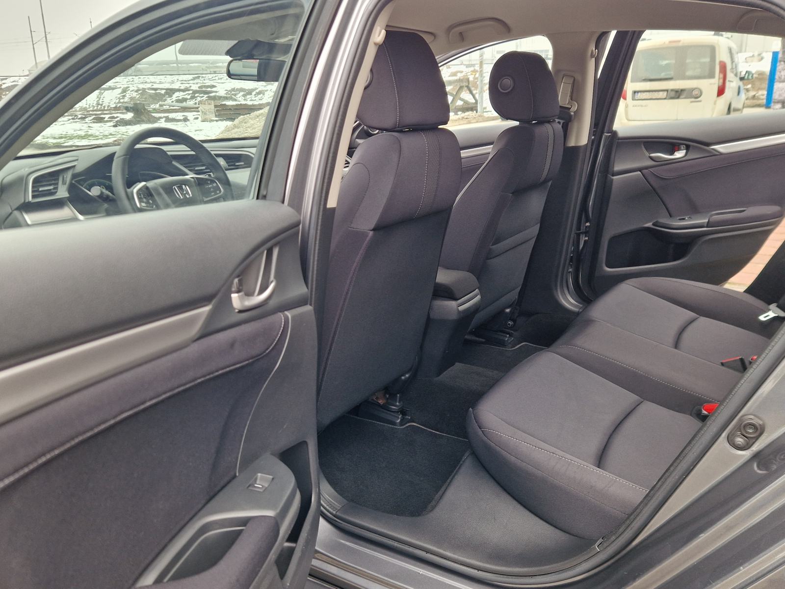 HONDA CIVIC 1.6i-DTEC ELEGANCE - 1.VLASNIK-SERVISNA KNJIGA-TOP STANJE, fotografija 13
