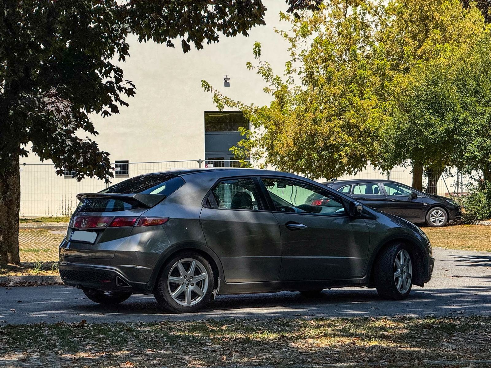 Honda Civic 1.8 plin reg 8/2027, fotografija 5