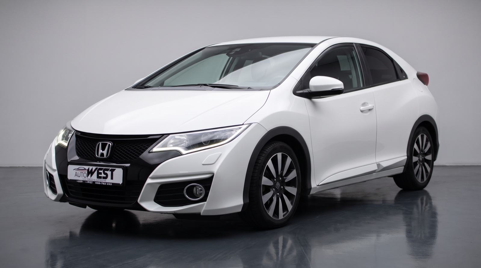 Honda Civic 1,8 V-TEC PRVI VLASNIK KAO NOVA!!!, fotografija 3