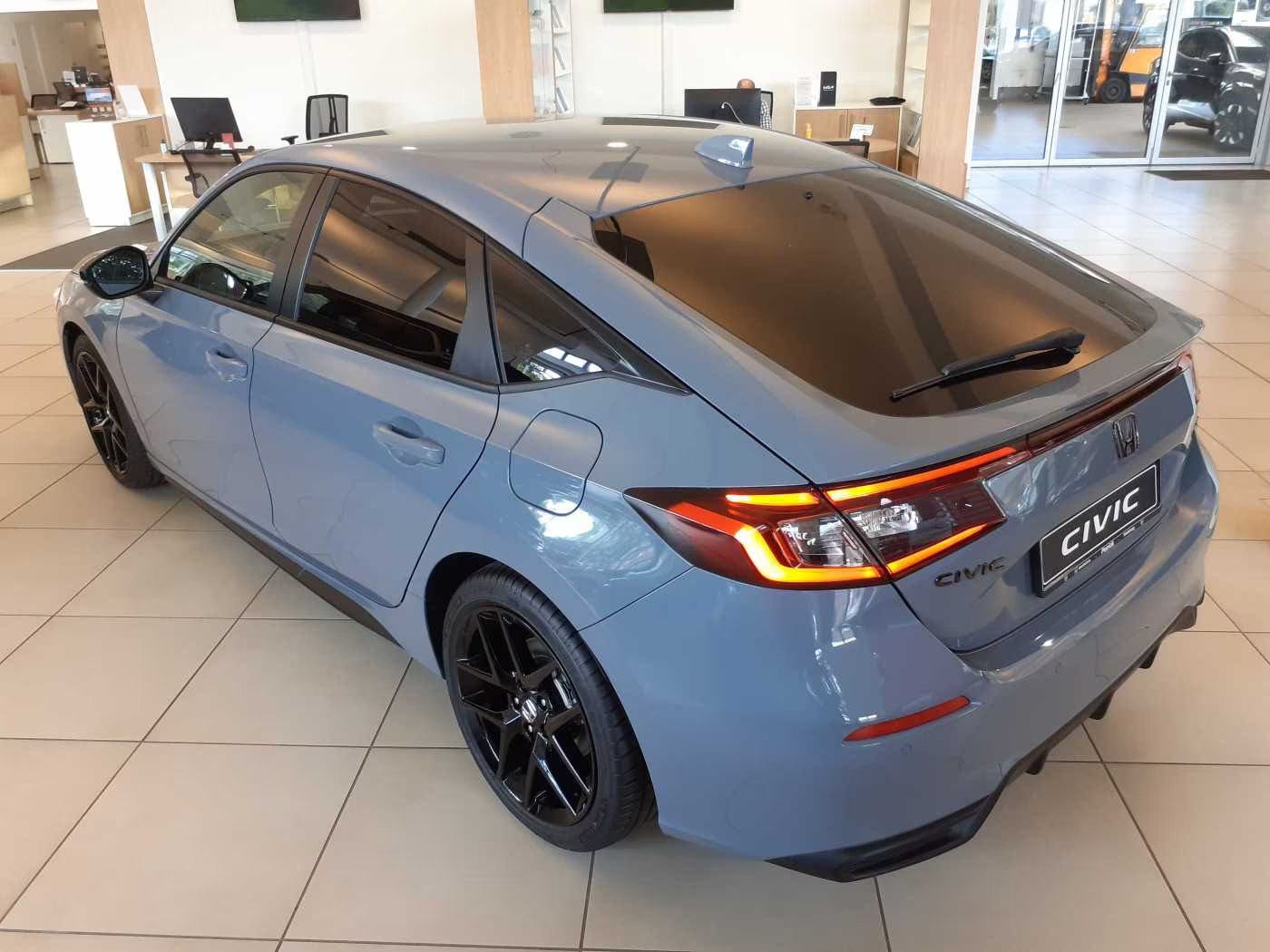 Honda Civic 2.0 Sport e:HEV blackEmblem LED navi gr.sj. PDCx2 kamera, fotografija 9