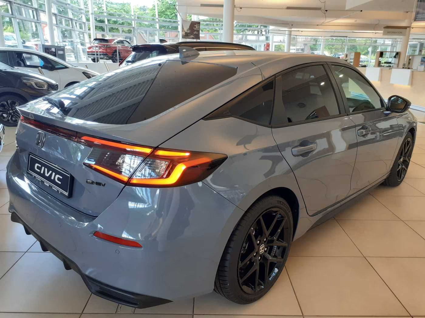Honda Civic 2.0 Sport e:HEV blackEmblem LED navi gr.sj. PDCx2 kamera, fotografija 7