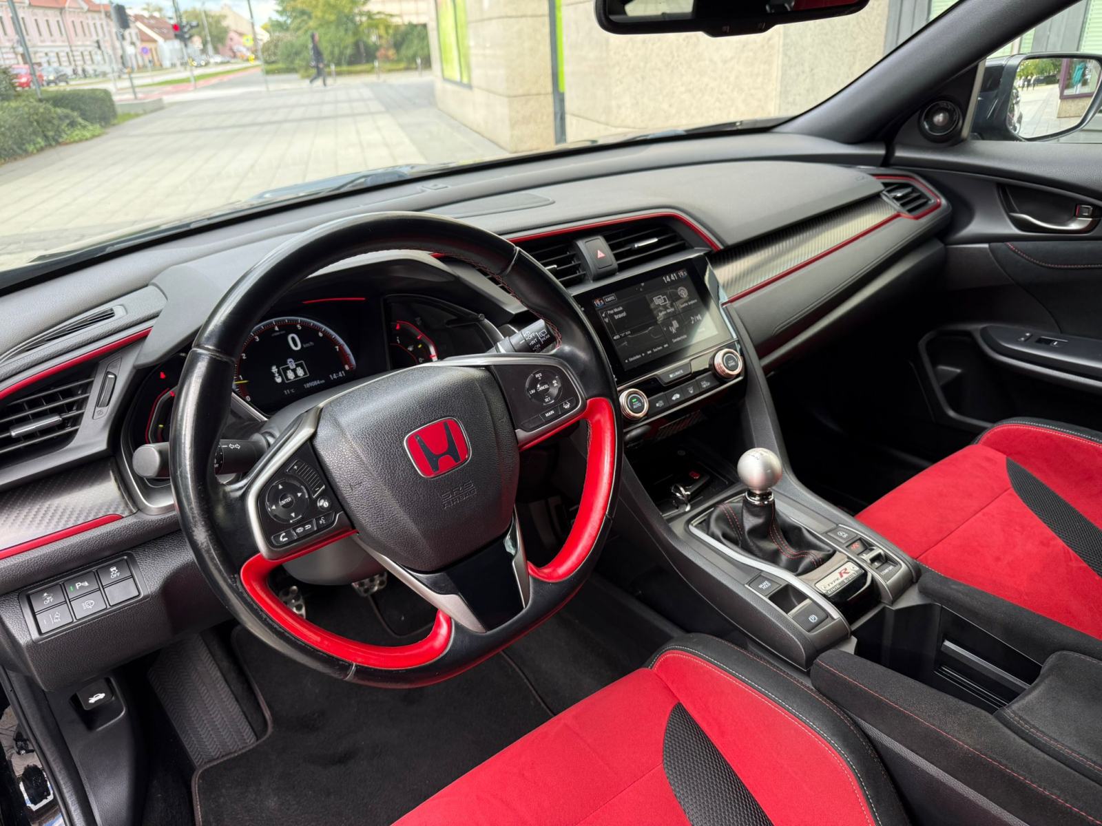 HONDA CIVIC 2.0 VTEC - GT R TYPE - 2019 GOD - 235 KW - TOP!, fotografija 13