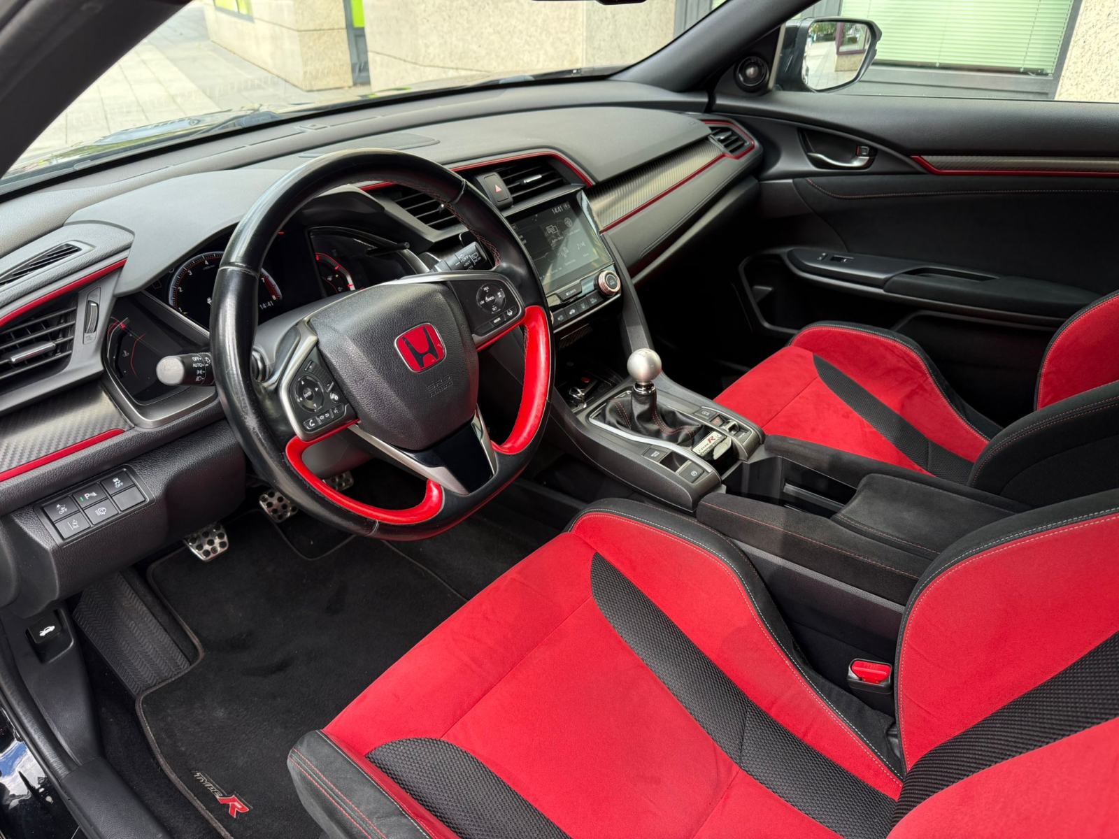 HONDA CIVIC 2.0 VTEC - GT R TYPE - 2019 GOD - 235 KW - TOP!, fotografija 12