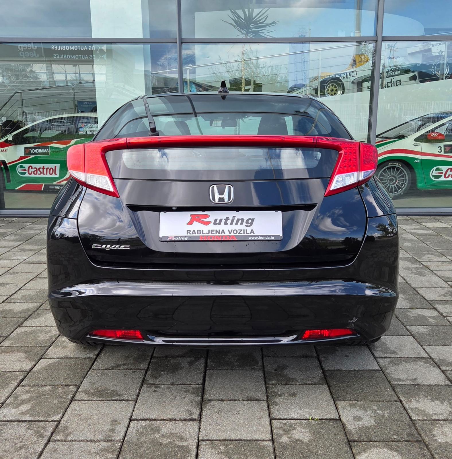 Honda Civic 2,2 I-DTEC Sport*HR.VOZILO*, fotografija 5