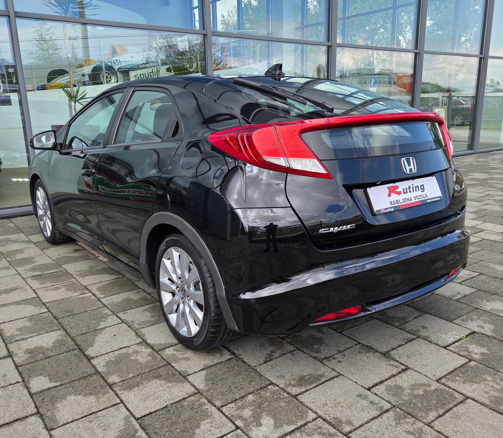 Honda Civic 2,2 I-DTEC Sport*HR.VOZILO*, fotografija 6