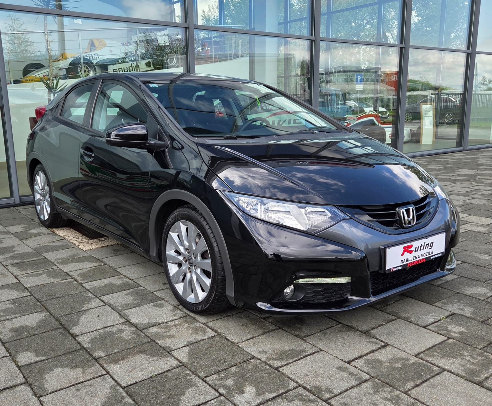 Honda Civic 2,2 I-DTEC Sport*HR.VOZILO*, fotografija 3
