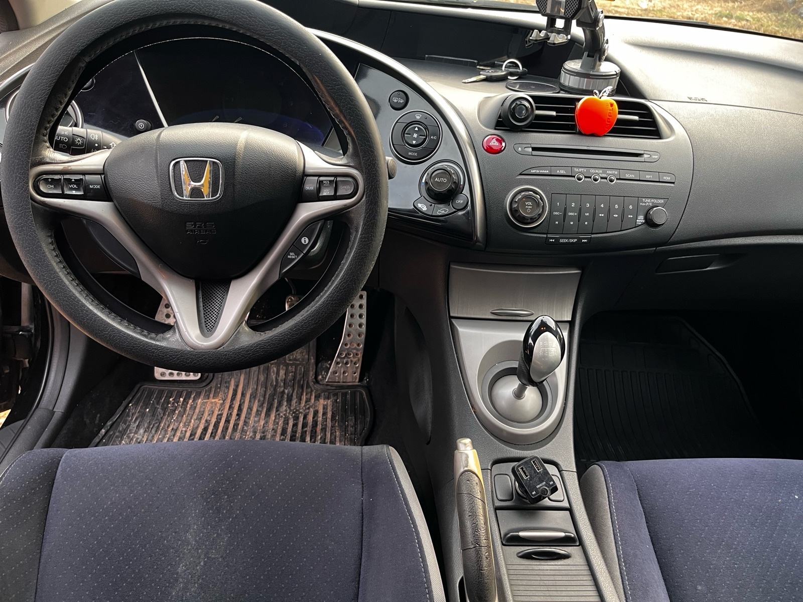 Honda Civic 2,2 - ODLIČNO STANJE / REGISTRIRAN DO 03/2027, fotografija 14