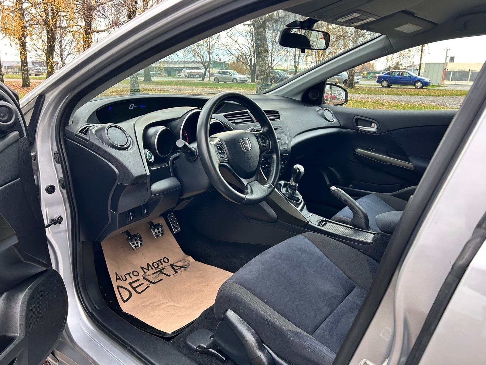 Honda Civic 2,2 Sport-PRVI VLASNIK-R. KAMERA-TEMPOMAT, fotografija 11