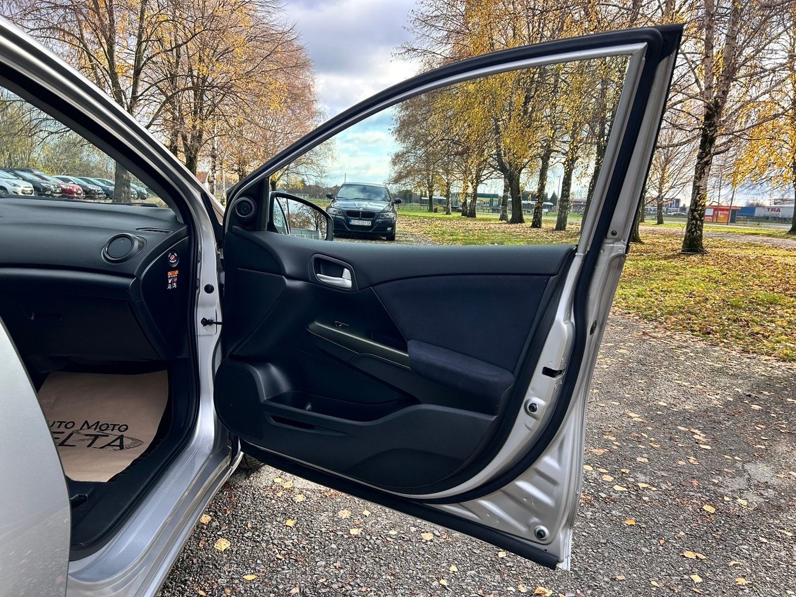 Honda Civic 2,2 Sport-PRVI VLASNIK-R. KAMERA-TEMPOMAT, fotografija 18
