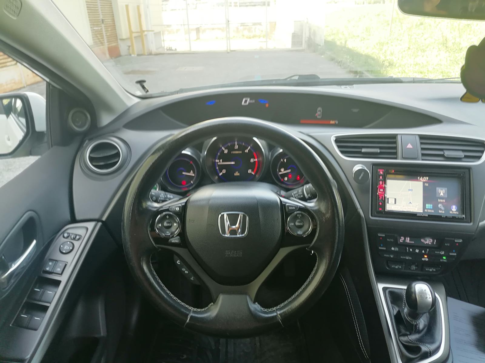 Honda Civic I-DTEC, fotografija 4