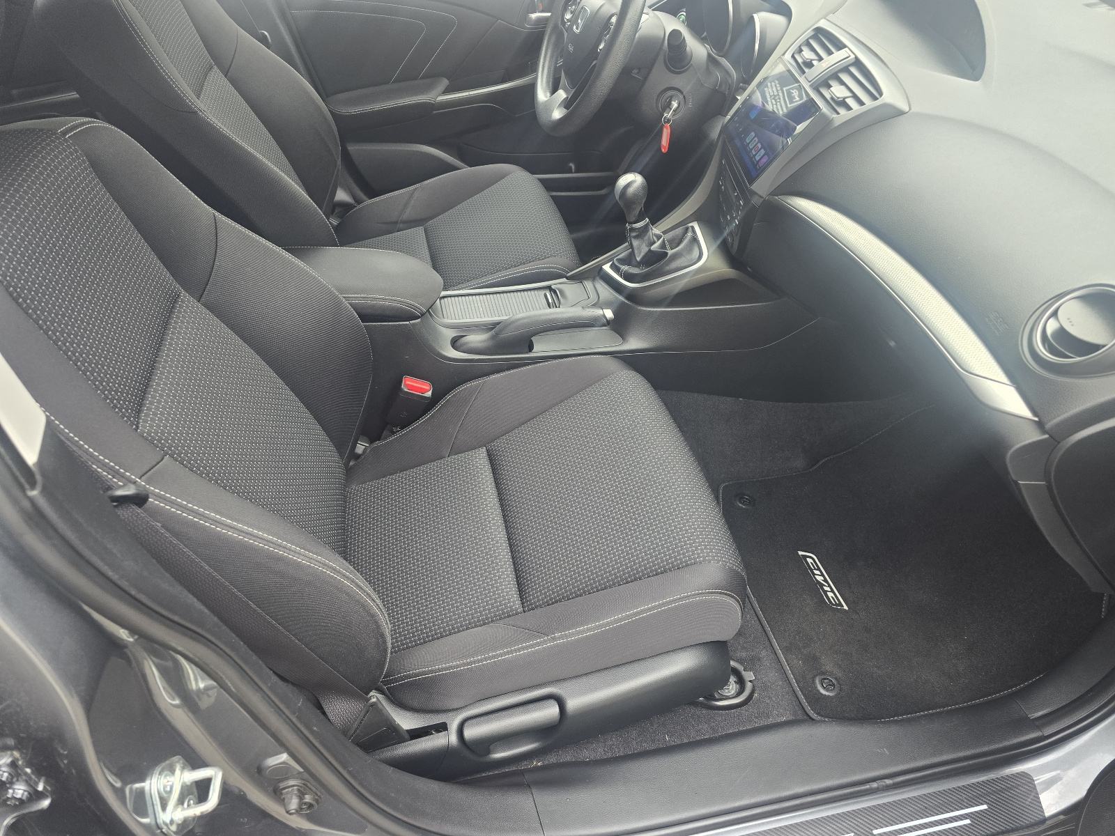 Honda Civic HB 1,6 DETEC, fotografija 3