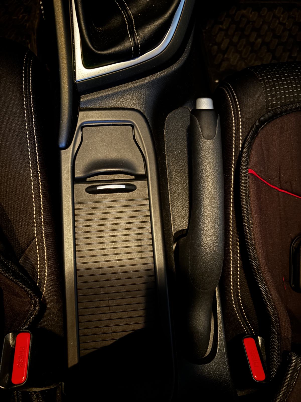 Honda Civic HB 1.6 iDtec SPORT-rega do 30.07.2027., fotografija 14
