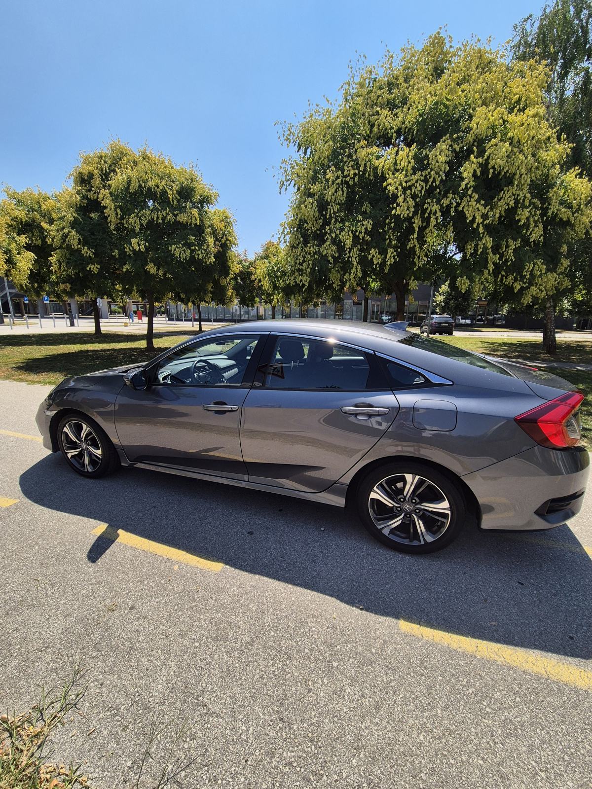 Honda Civic Sedan 1.5 VTEC Turbo, fotografija 7