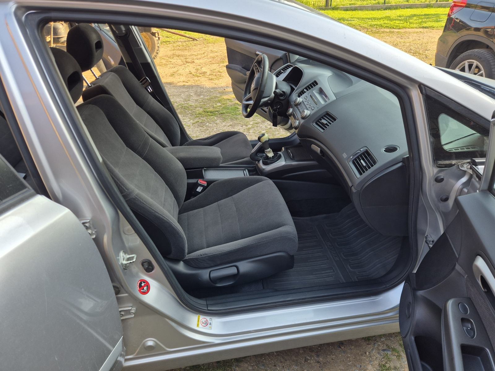 Honda Civic Sedan 1.8 ES, fotografija 11