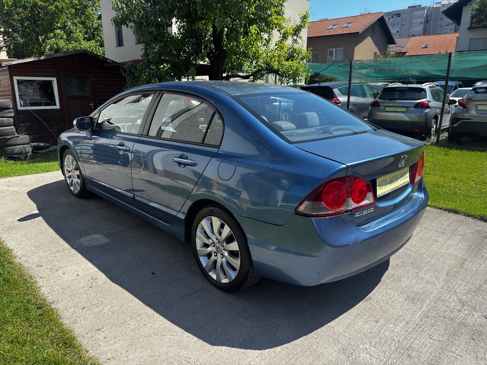 Honda Civic Sedan 1.8i automatik, fotografija 4