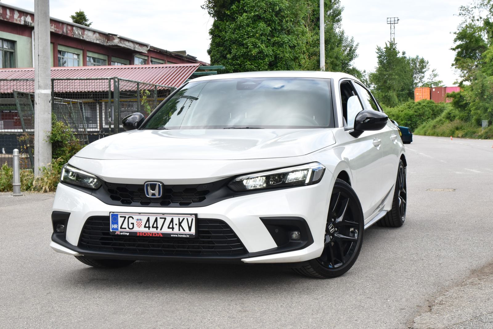 Honda Civic SPORT eHEV, HR auto, star 6 mj, fotografija 7