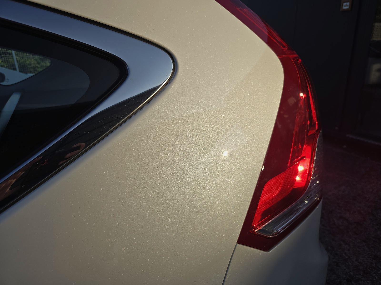 Honda CR-V 1,6 i-DTEC od 1. Vlasnika, servisna, PERLA bijela, KAO NOVA, pogled izvana - slika 4