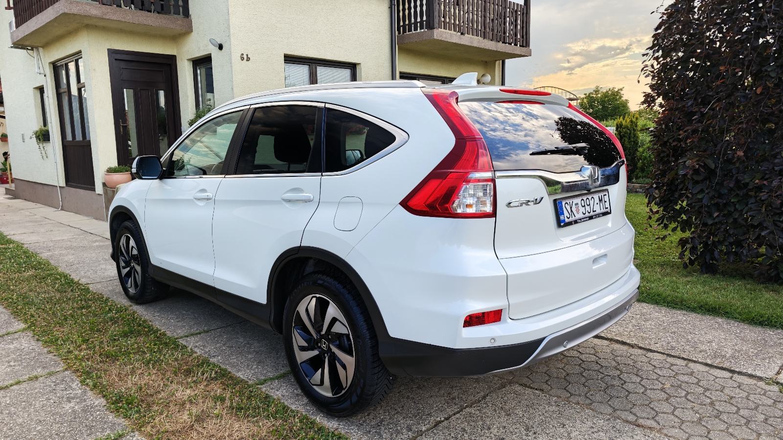 Honda CR-V 1,6 i-DTEC Lifestyle. 4x4 160ks. Navi.Kamera.Koža/Alkantar, fotografija 4