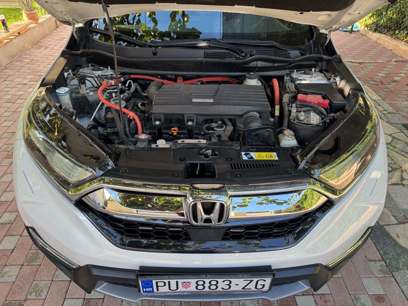 Honda CR-V 2,0 hybrid, automatik, u PDV-u, 2 seta kotaca, fotografija 13