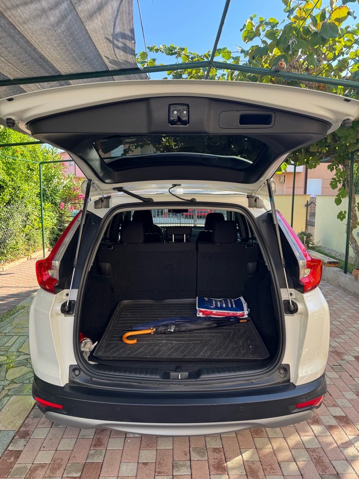 Honda CR-V 2,0 hybrid, automatik, u PDV-u, 2 seta kotaca, fotografija 7