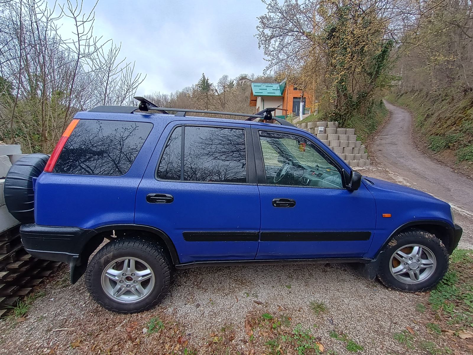 Honda CR-V 2,0 i, fotografija 3