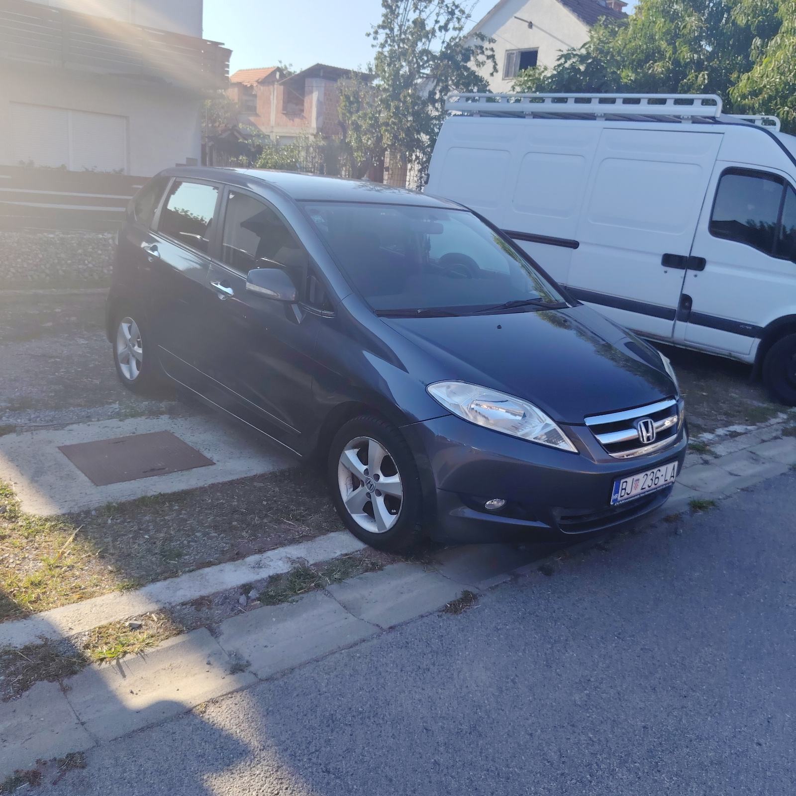 Honda FR-V 2,2, pogled izvana - slika 2