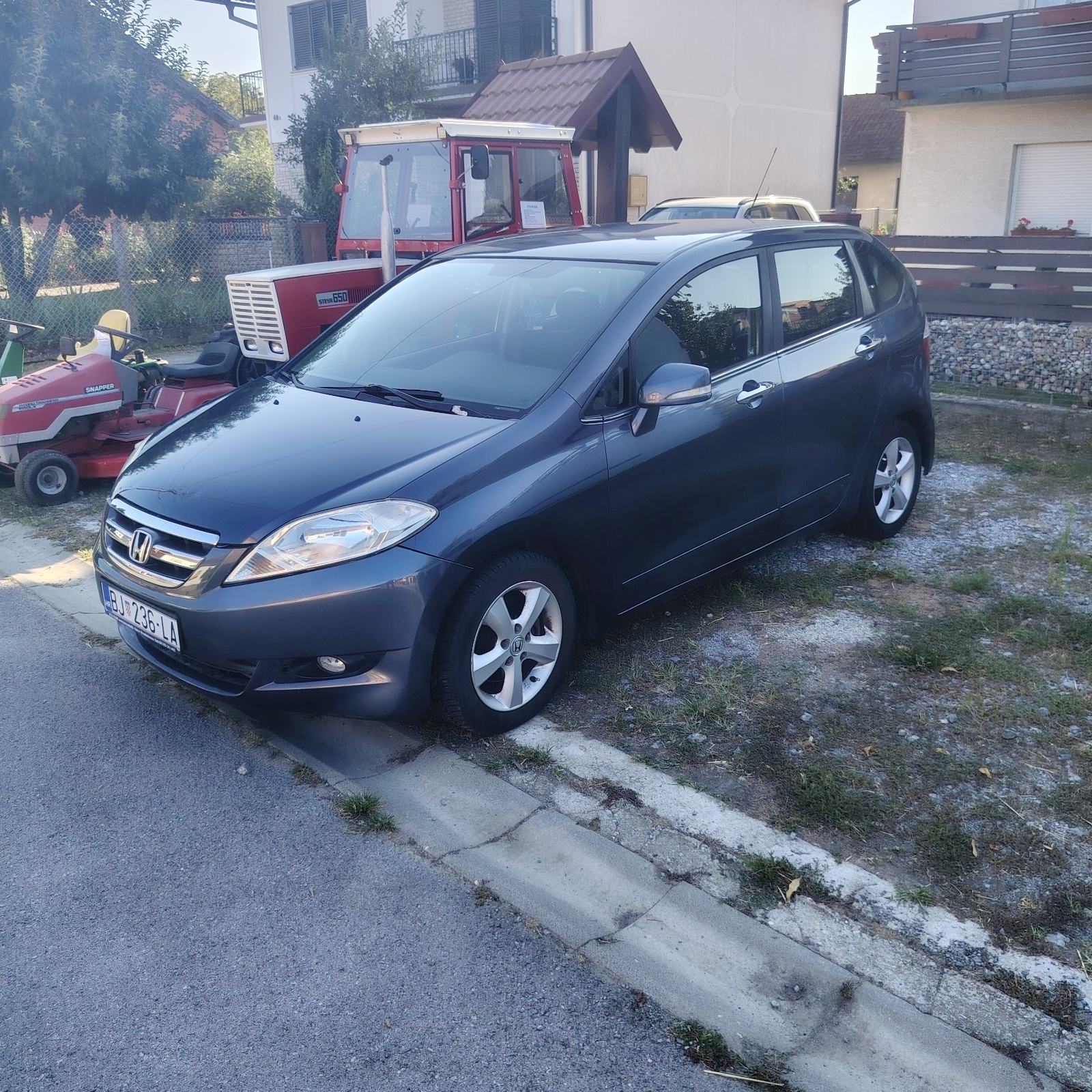 Honda FR-V 2,2, pogled izvana - slika 3