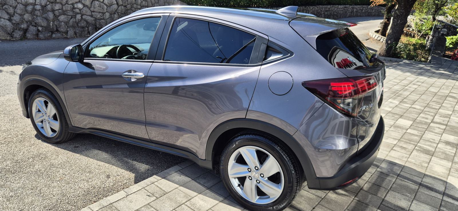Honda HR-V 1,5 Executive CVT, samo 50.000km!, fotografija 5